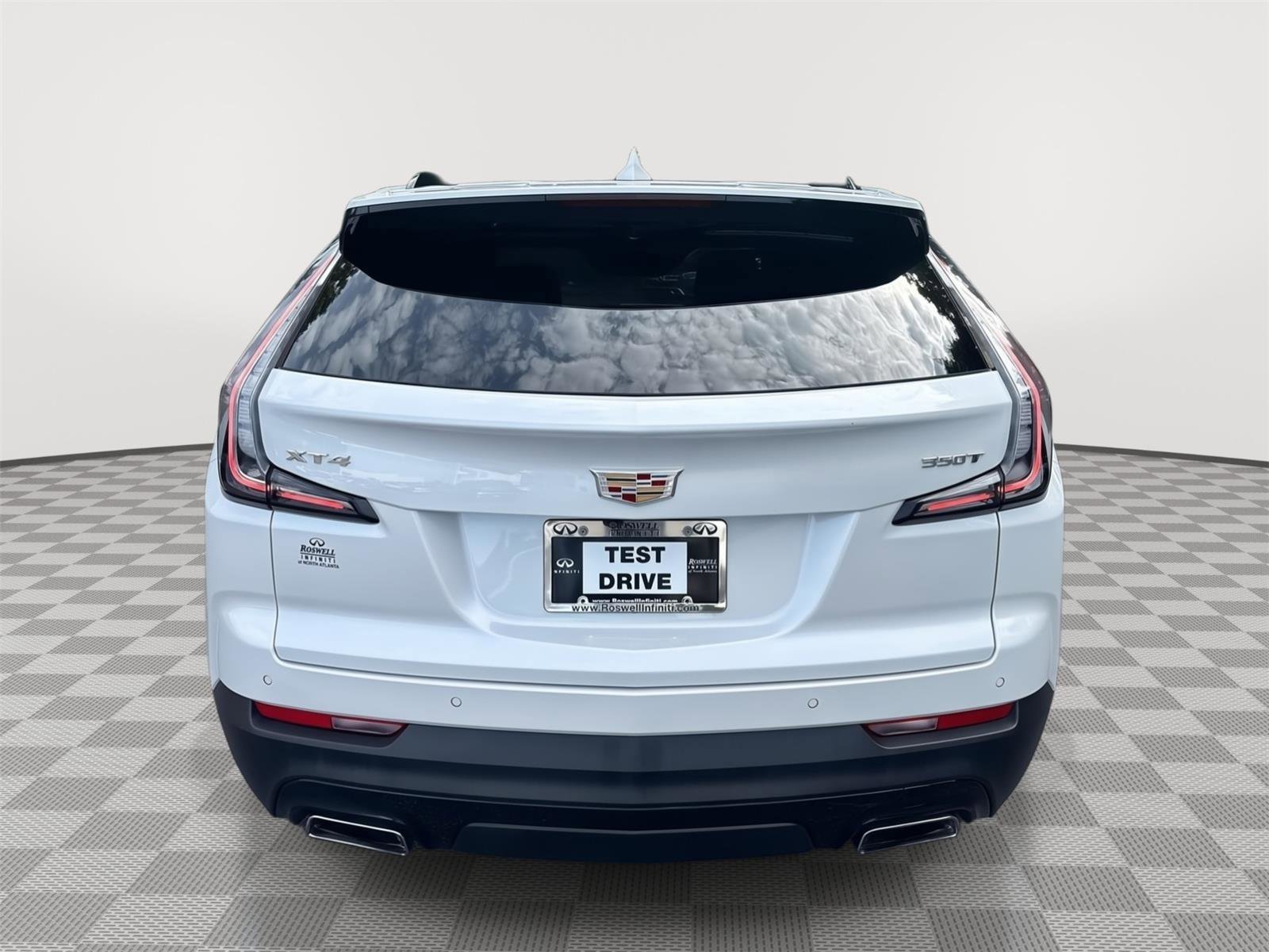 Used 2023 Cadillac XT4 Sport FWD image 7