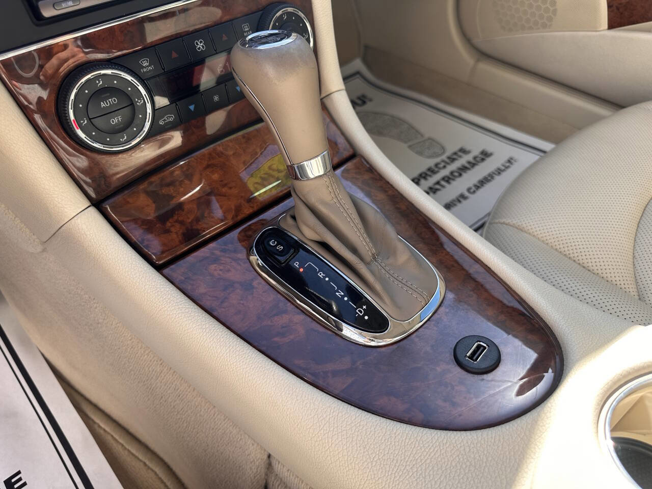 Used 2009 Mercedes-Benz CLK 550 Coupe image 16