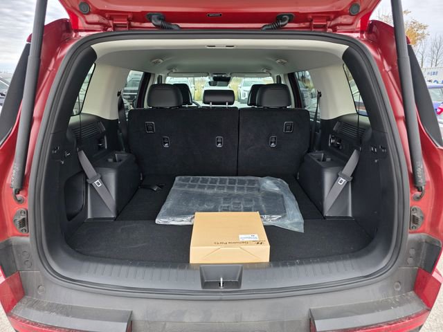 Certified 2025 Hyundai Santa Fe SEL image 10