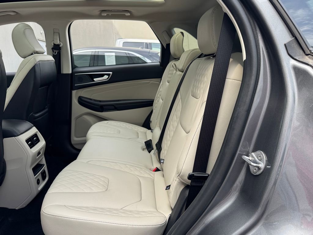 Used 2024 Ford Edge Titanium w/ Equipment Group 301A AWD/4WD image 32