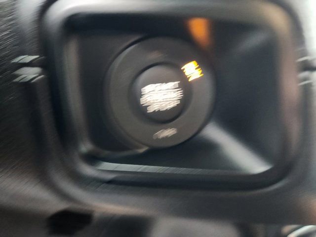 Used 2024 Jeep Wrangler Unlimited Sahara AWD/4WD image 18