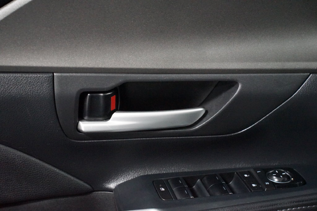 Certified 2025 Toyota Grand Highlander FWD image 32