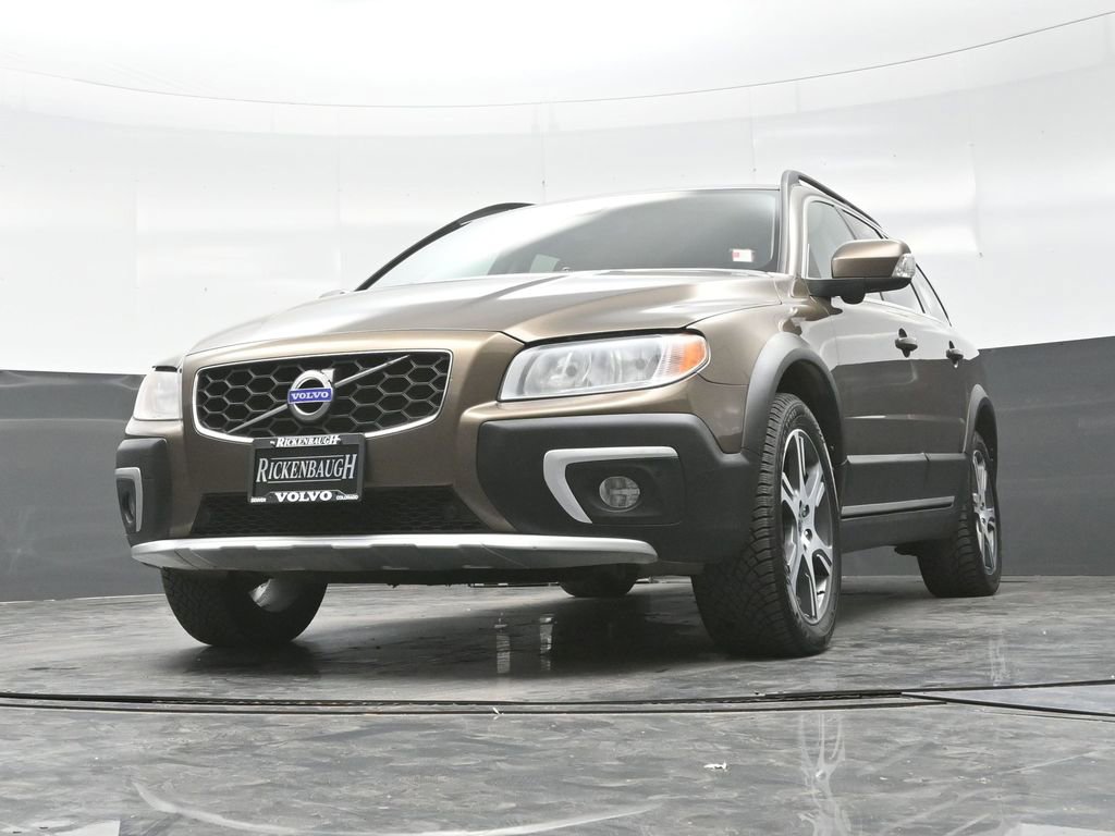 Used 2015 Volvo XC70 T6 w/ Climate Package image 10