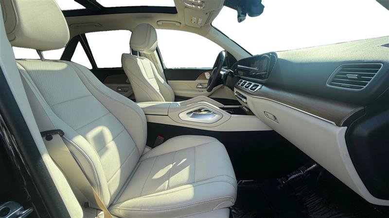 Used 2024 Mercedes-Benz GLE 450e 4MATIC image 17