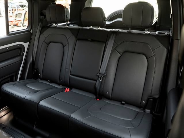 New 2026 Land Rover Defender 110 X AWD/4WD image 25