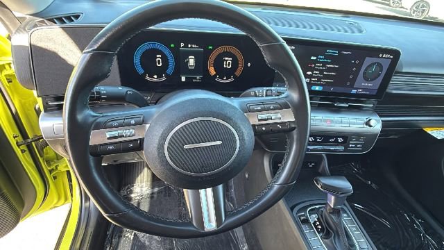 Used 2025 Hyundai Kona SEL image 18