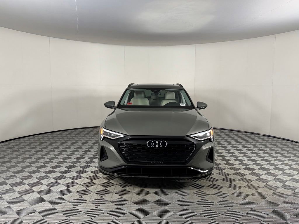 Used 2024 Audi Q8 e-tron Premium Plus w/ Premium Plus Package AWD/4WD image 6