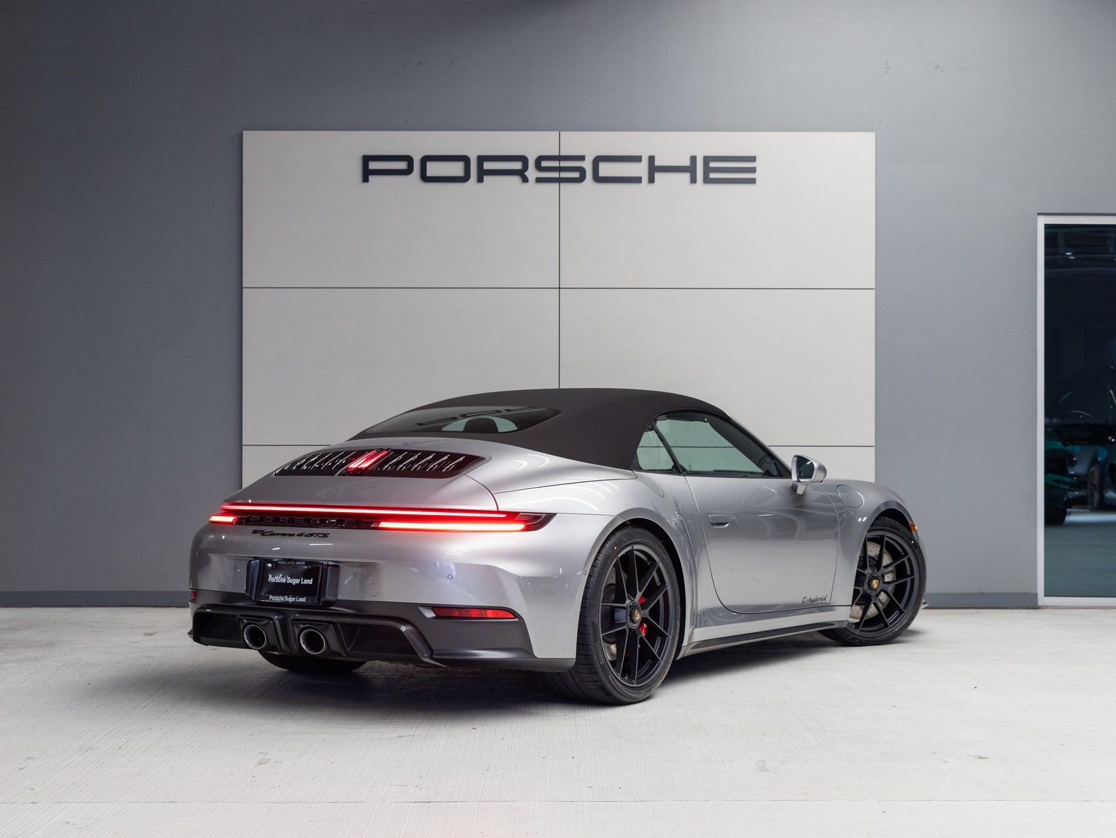 New 2026 Porsche 911 Carrera 4 GTS image 7