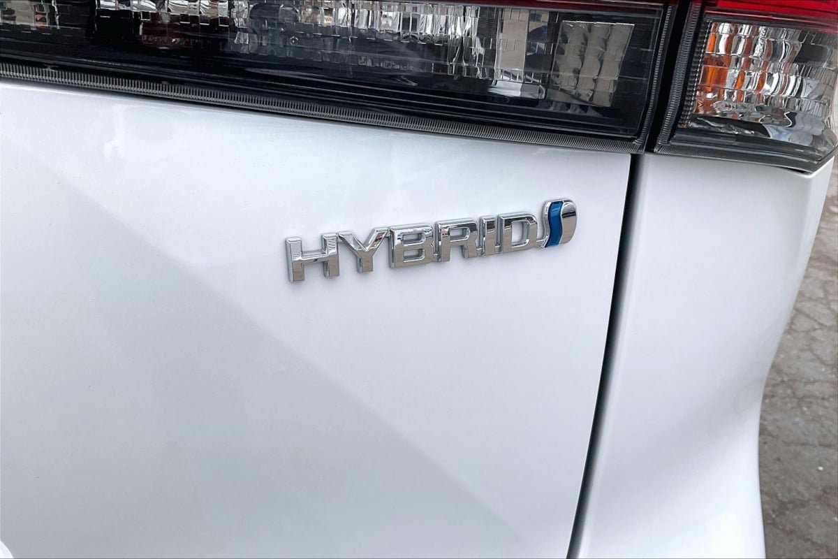 Used 2022 Toyota Highlander XLE AWD/4WD image 6