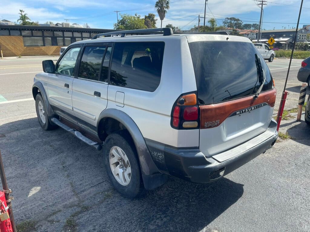 Used 2002 Mitsubishi Montero Sport XLS image 3