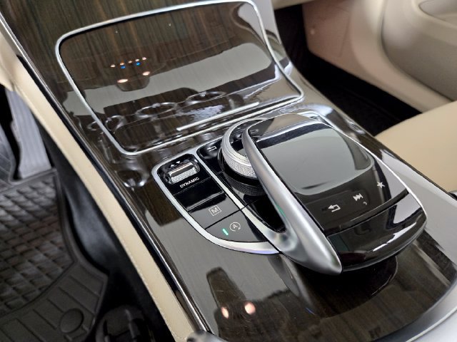 Used 2019 Mercedes-Benz GLC 300 4MATIC image 28