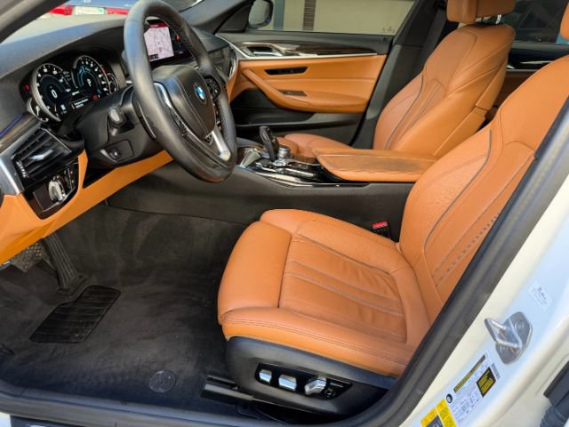 Used 2019 BMW 530e w/ Convenience Package RWD image 10