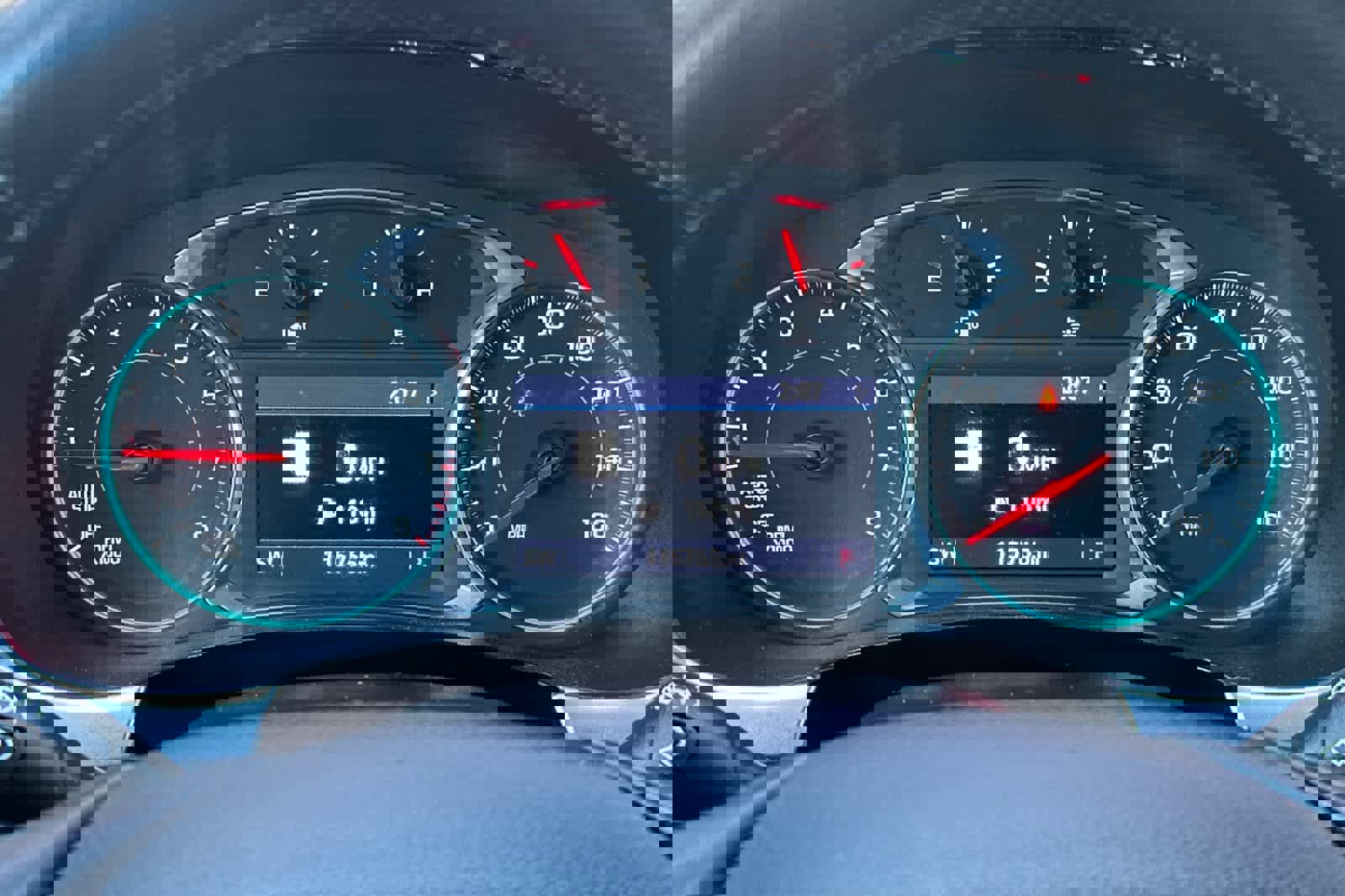 Used 2020 Chevrolet Traverse RS image 30