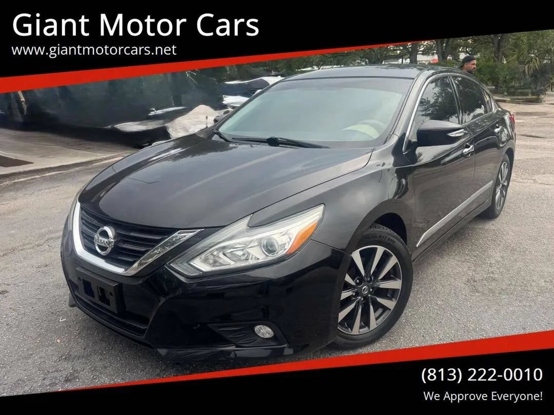Used 2017 Nissan Altima 2.5 SV FWD image 1