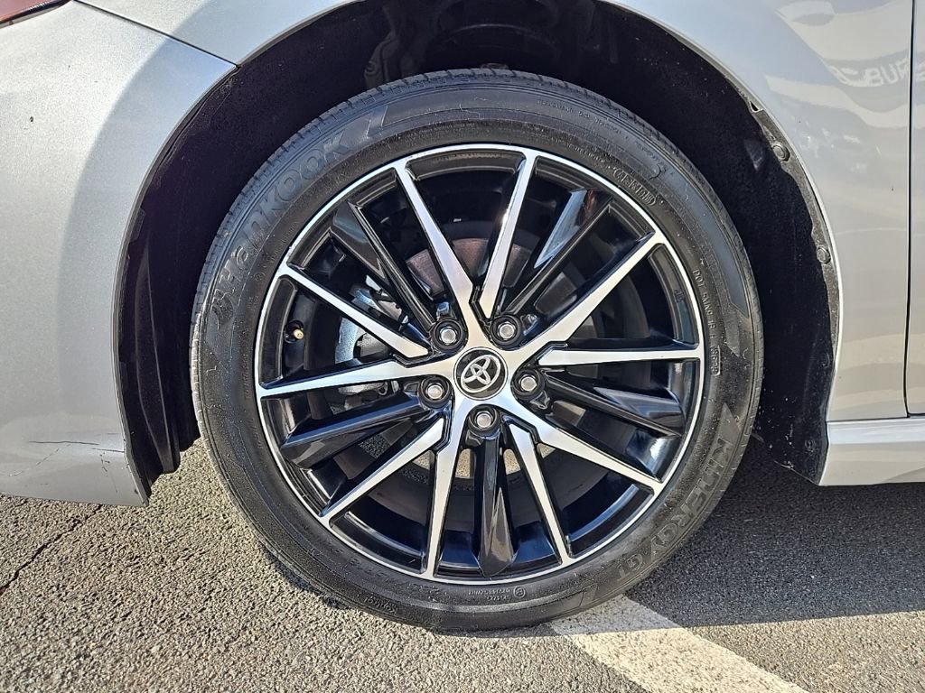 Used 2024 Toyota Camry SE w/ Cold Weather Package image 10