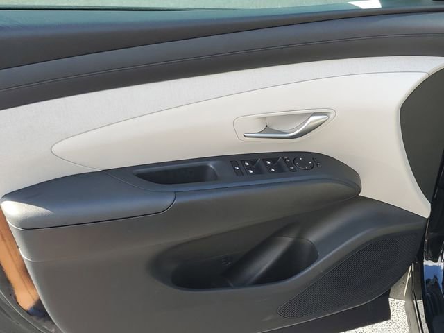 Certified 2025 Hyundai Tucson SEL FWD image 9