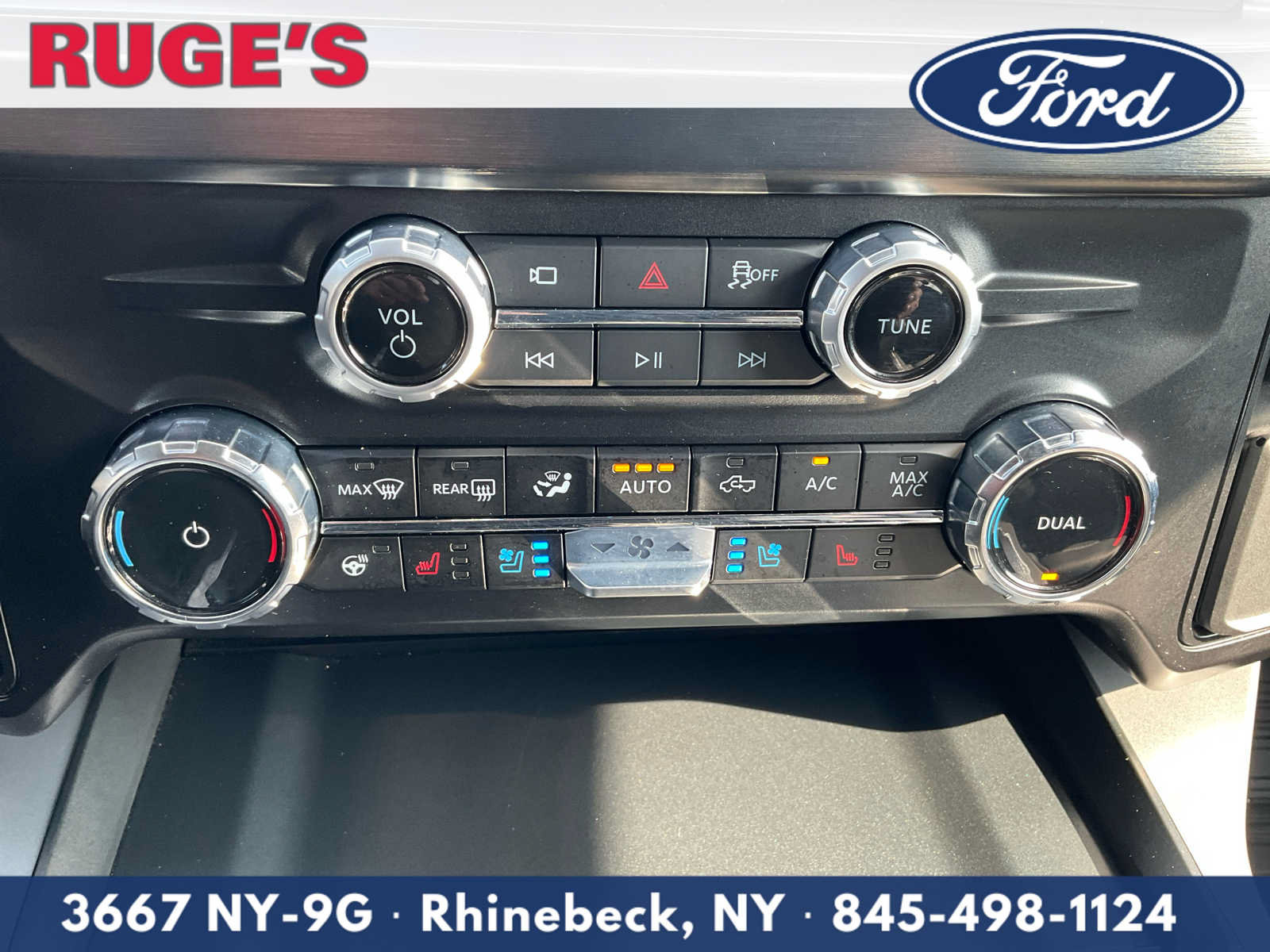 Used 2025 Ford F350 Lariat w/ Lariat Ultimate Package AWD/4WD image 28