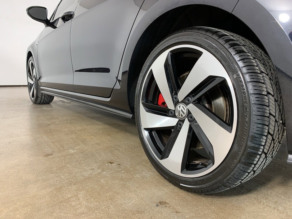Used 2020 Volkswagen GTI SE image 15