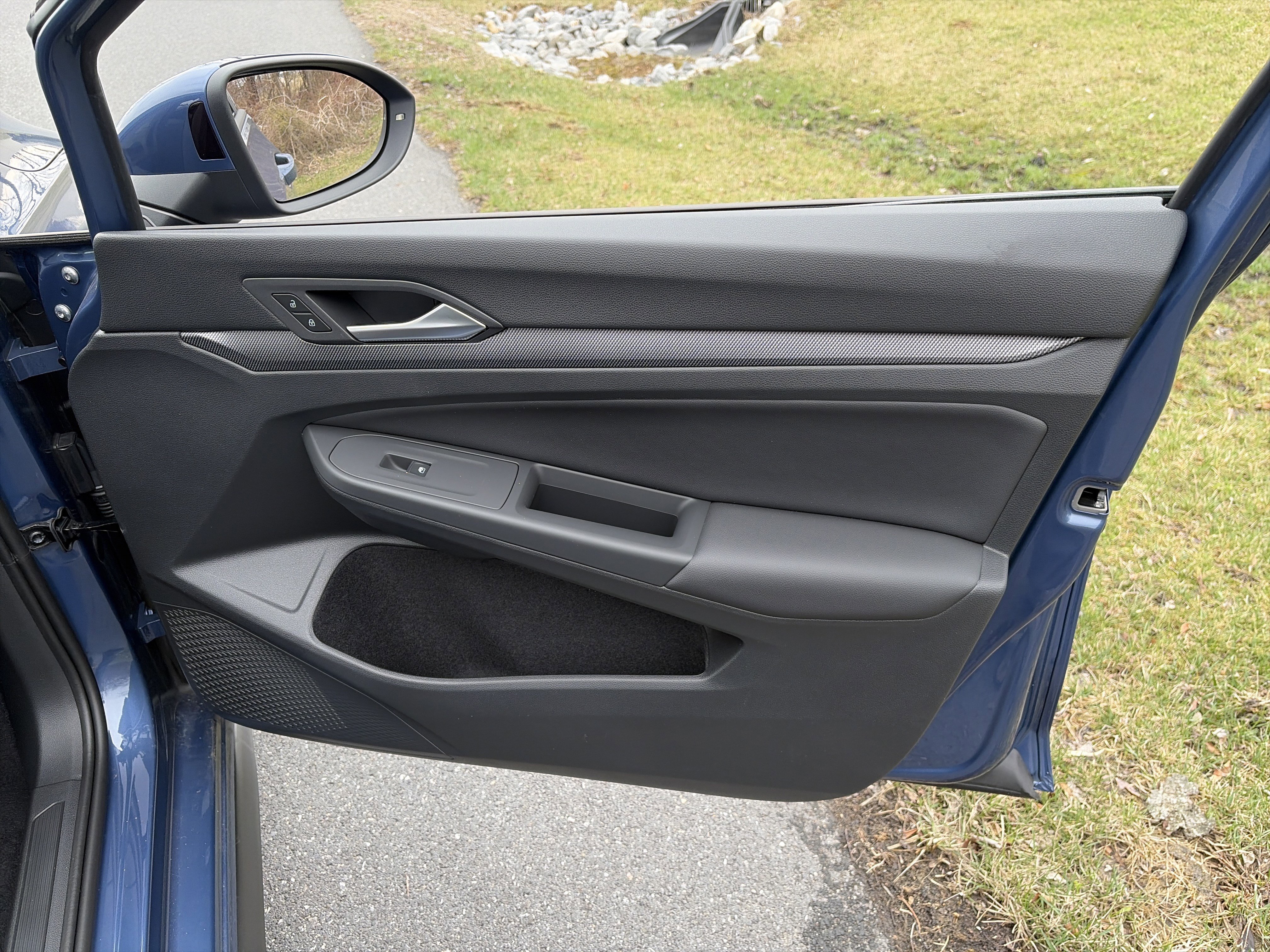 New 2026 Volkswagen GTI SE image 25