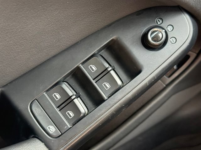Used 2009 Audi A4 2.0T Premium AWD/4WD image 19