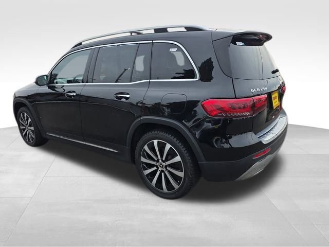 Used 2023 Mercedes-Benz GLB 250 4MATIC image 6