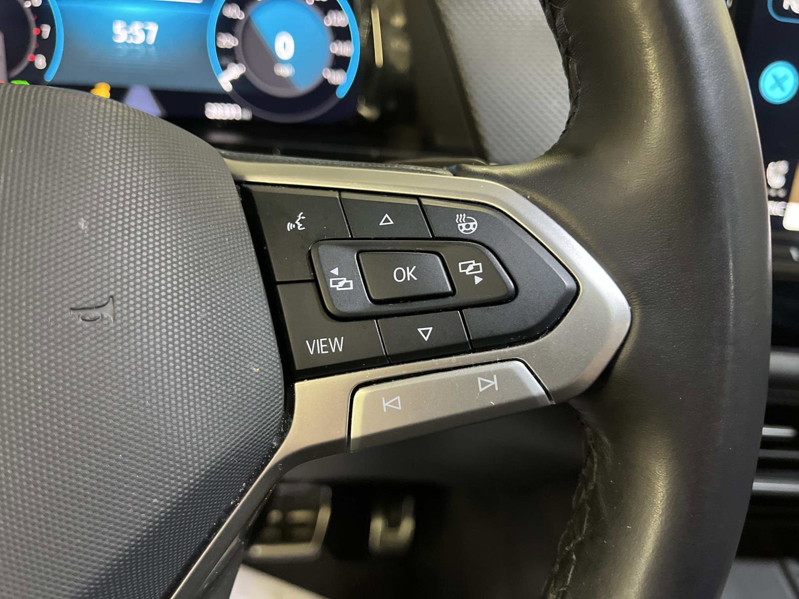 Used 2024 Volkswagen Atlas Cross Sport SEL Premium R-Line image 27