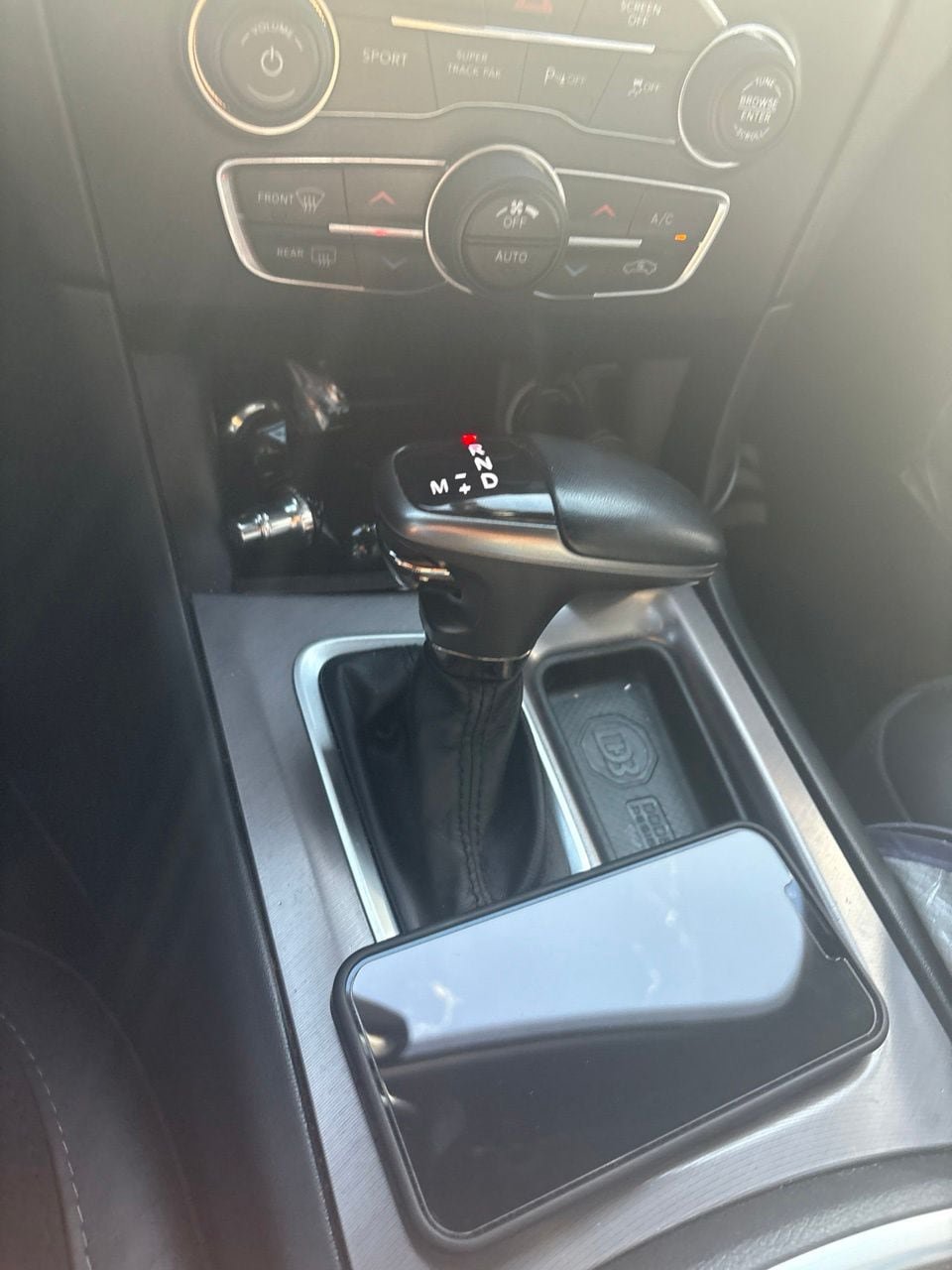 Used 2020 Dodge Charger R/T w/ Plus Group RWD image 10