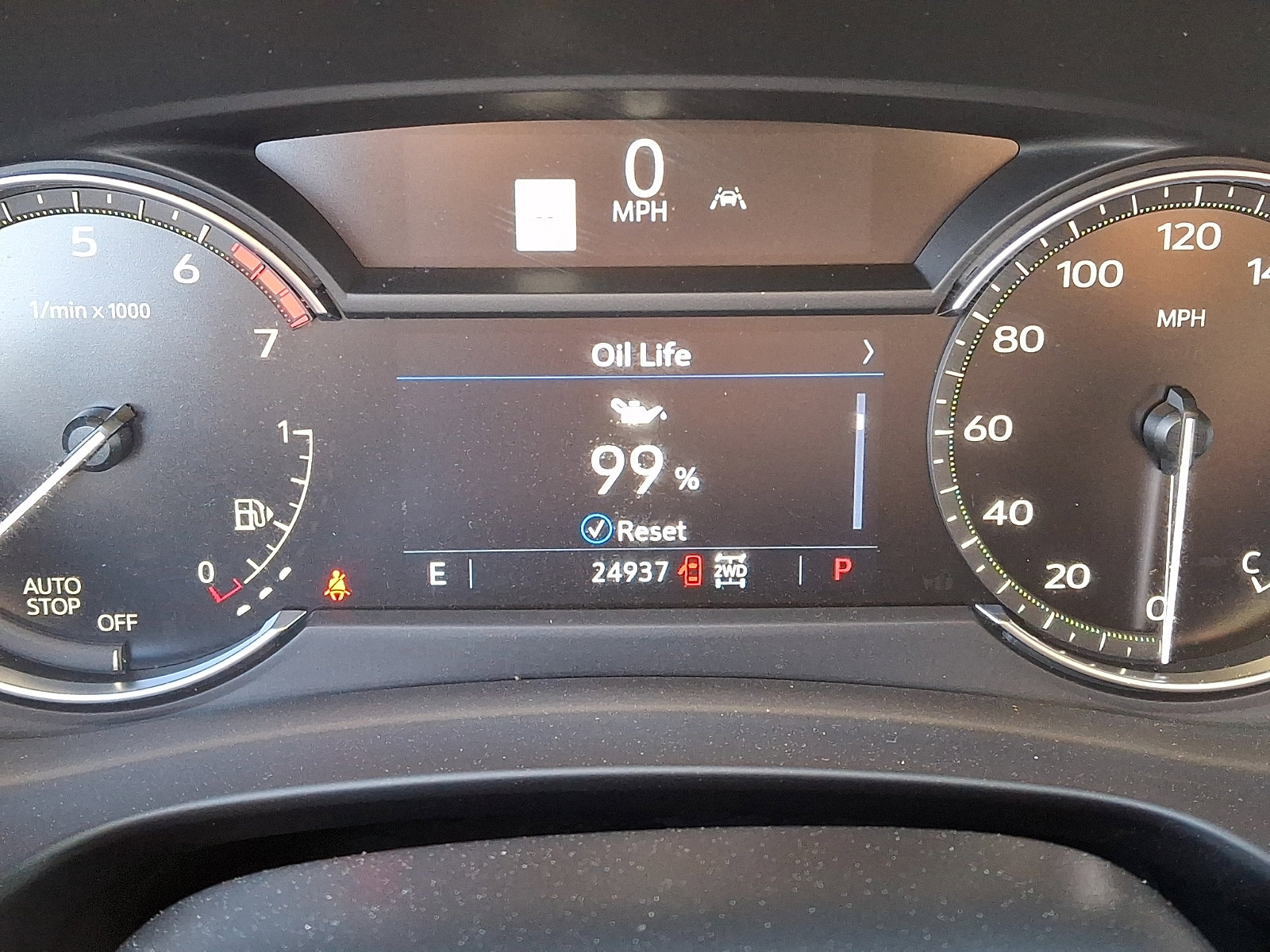 Used 2023 Cadillac XT4 Premium Luxury w/ Cold Weather Package AWD/4WD image 24