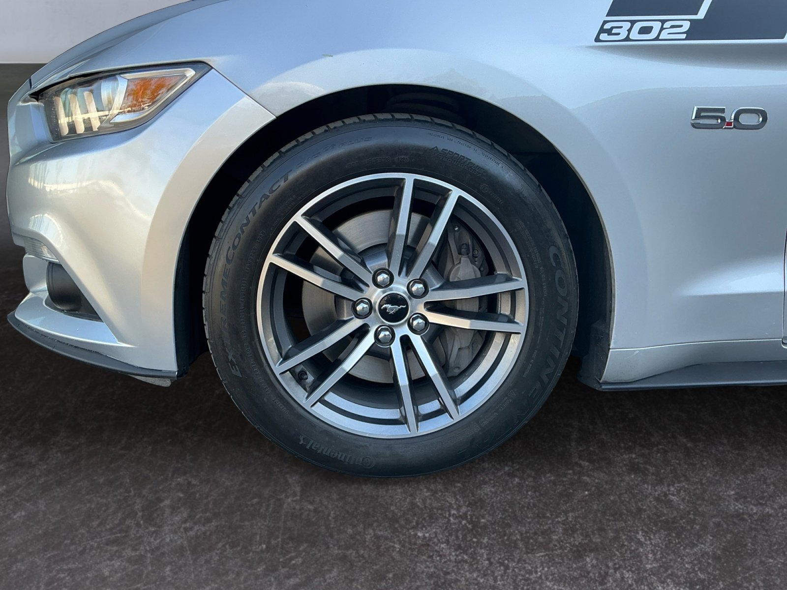 Used 2016 Ford Mustang GT RWD image 14