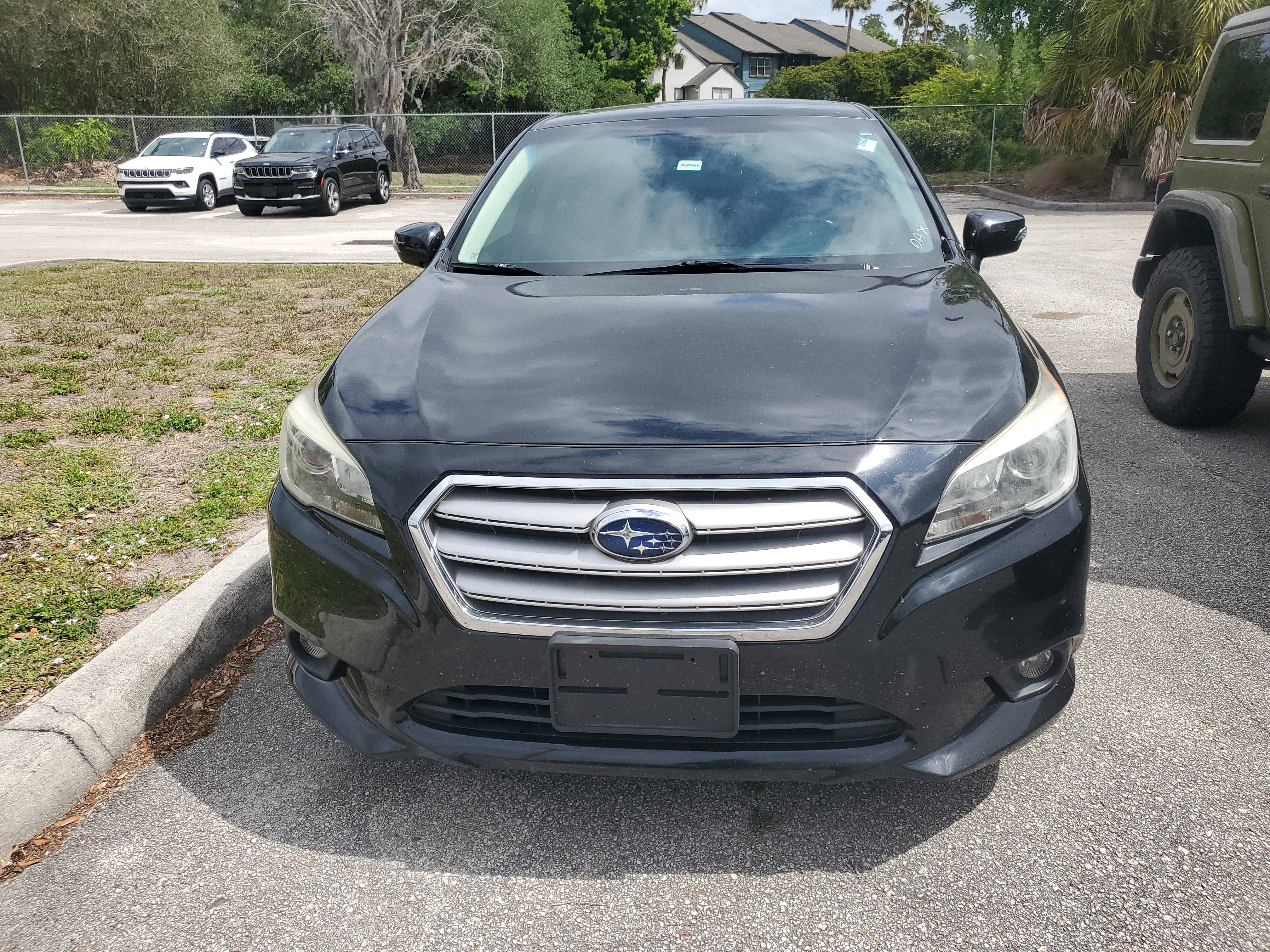 Used 2017 Subaru Legacy 2.5i Premium AWD/4WD image 2