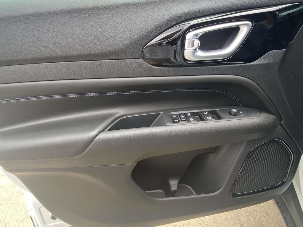 New 2026 Jeep Compass Latitude AWD/4WD image 42