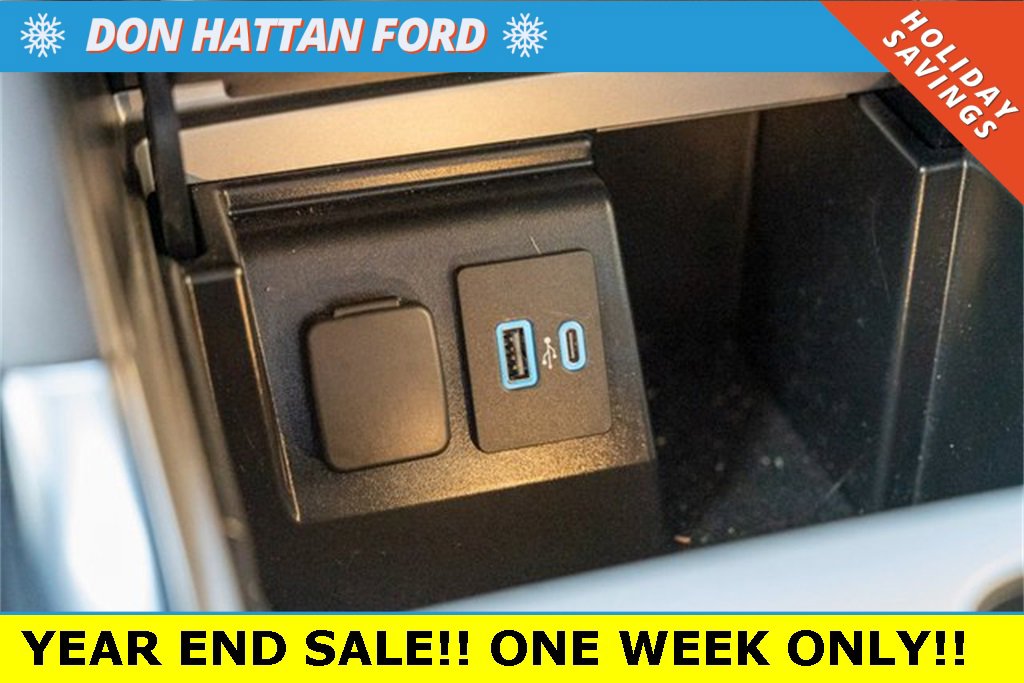 Used 2023 Ford Explorer XLT w/ Equipment Group 202A image 11