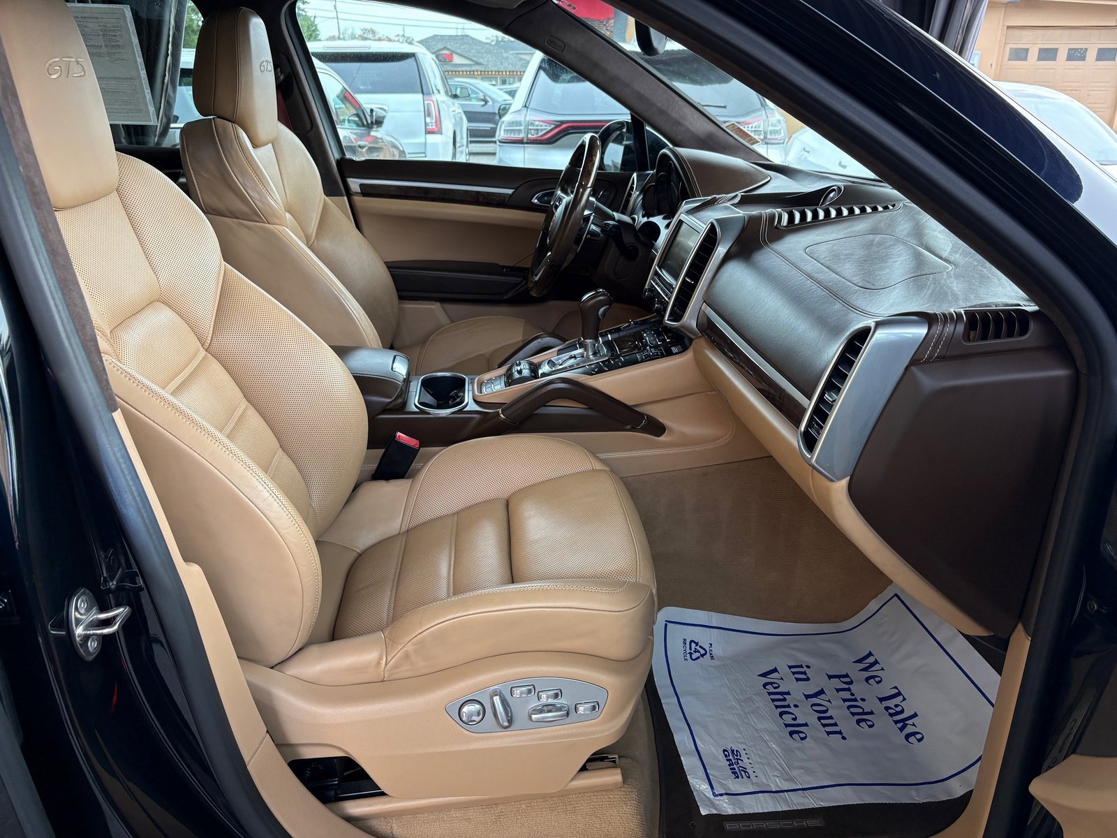 Used 2016 Porsche Cayenne GTS image 41