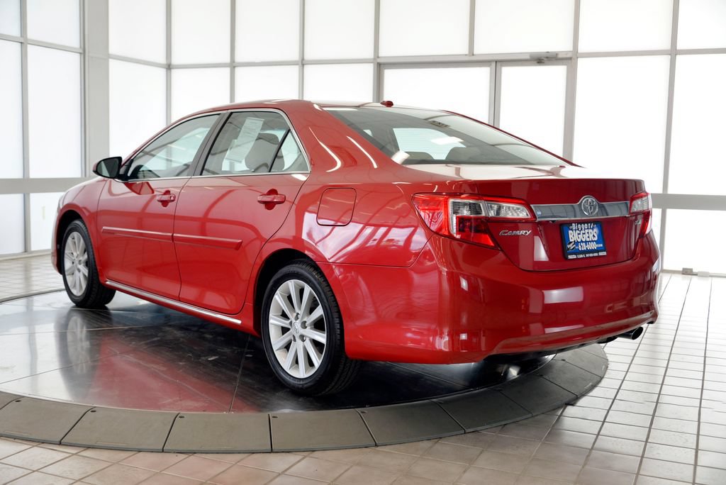 Used 2014 Toyota Camry XLE FWD image 6
