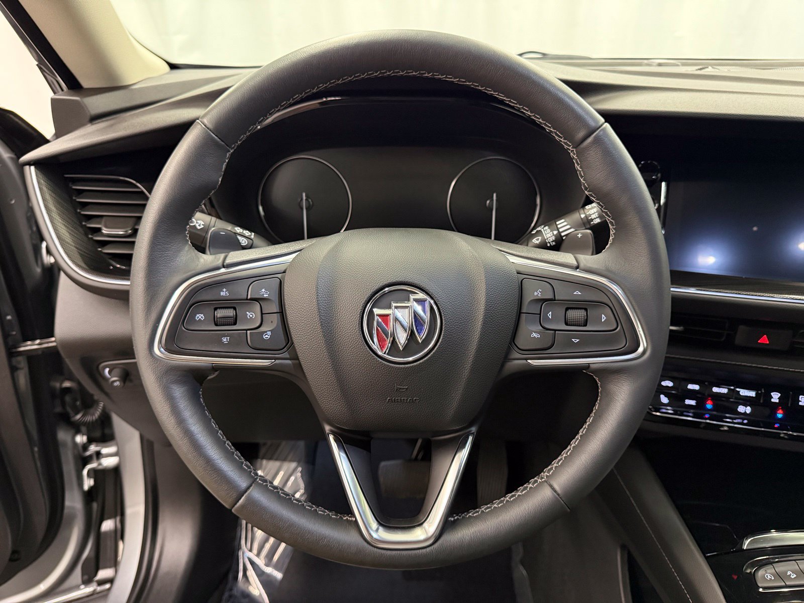 Used 2023 Buick Envision Preferred AWD/4WD image 12