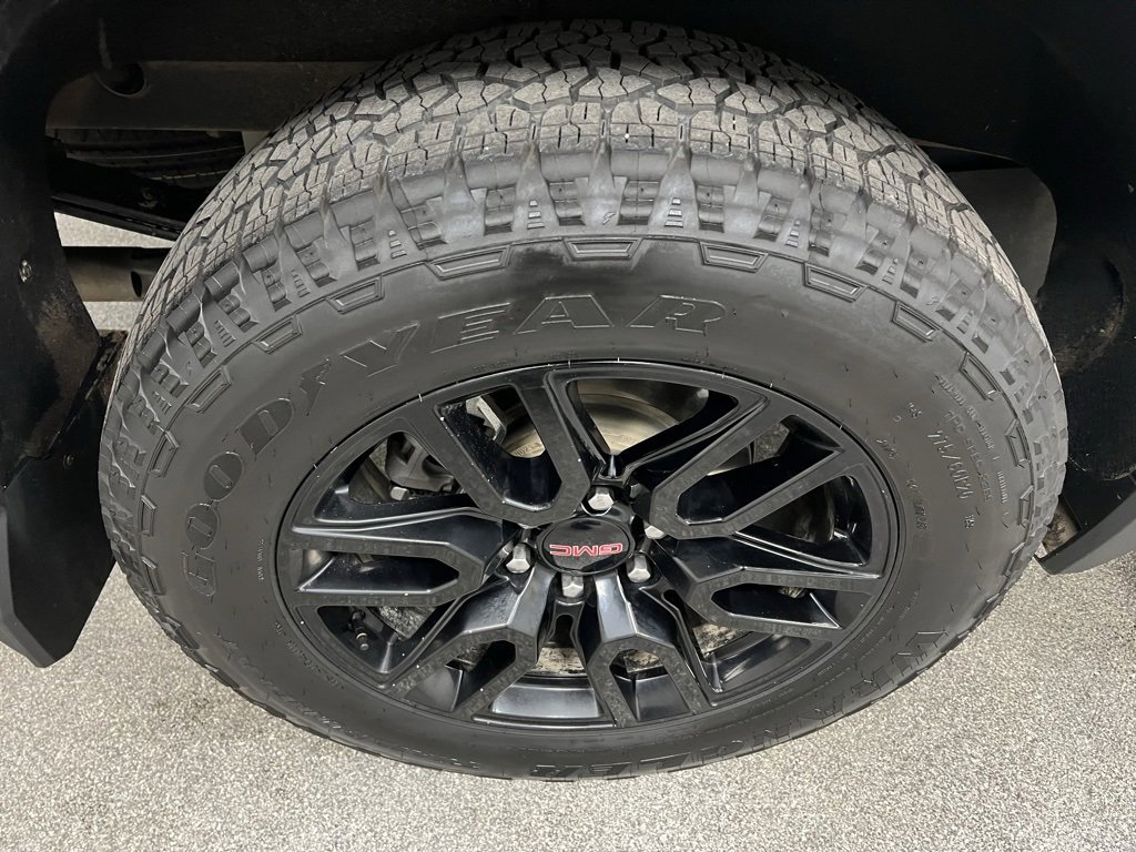 Used 2025 GMC Sierra 1500 Elevation w/ Elevation Premium Package image 21