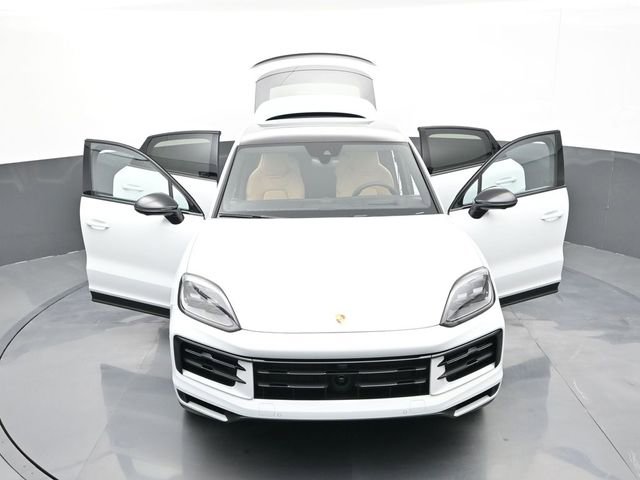 New 2026 Porsche Cayenne E-Hybrid Coupe image 31