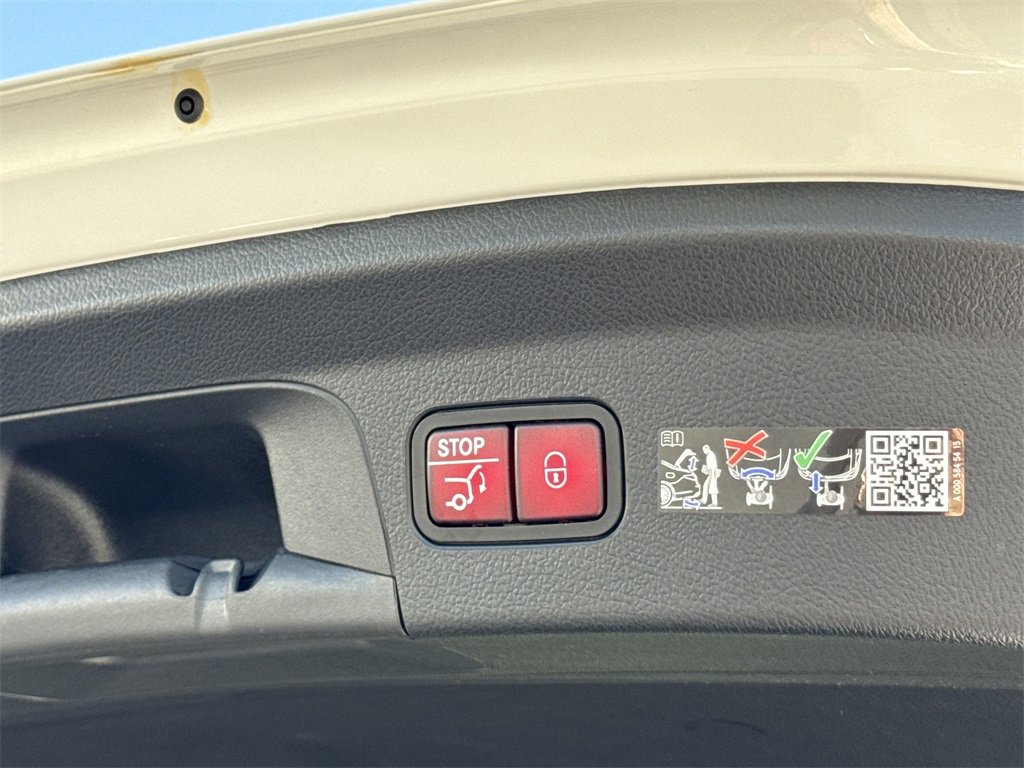 New 2026 Mercedes-Benz GLE 450 4MATIC Coupe image 16