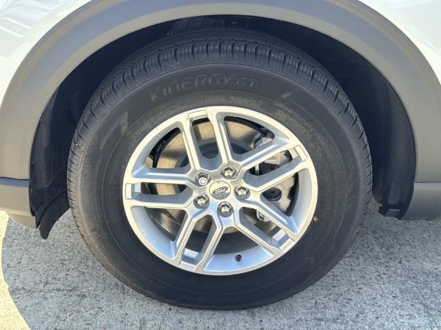 New 2026 Ford Explorer Active w/ Active Comfort Package RWD image 4
