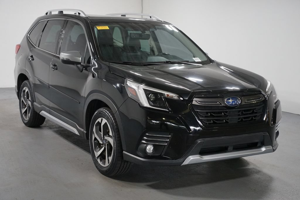 Used 2023 Subaru Forester Touring AWD/4WD image 3