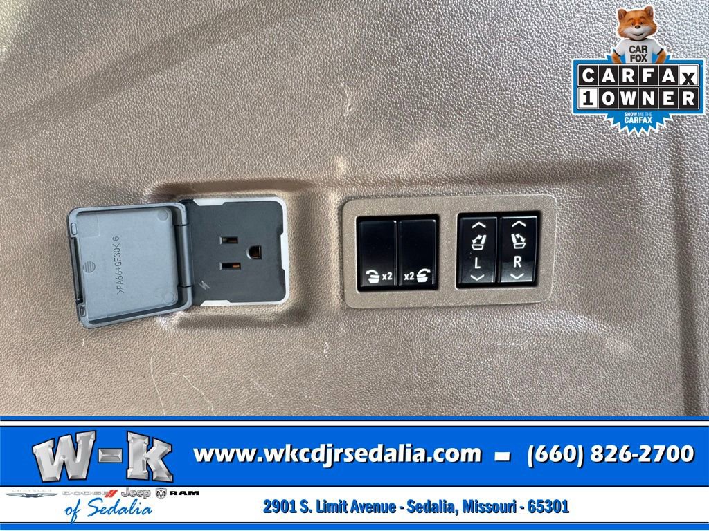 Used 2023 GMC Yukon XL Denali AWD/4WD image 39