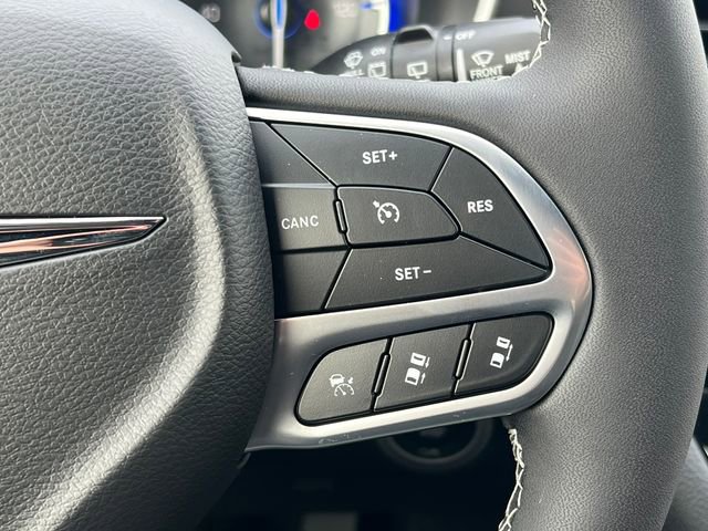 New 2026 Chrysler Pacifica Select image 20