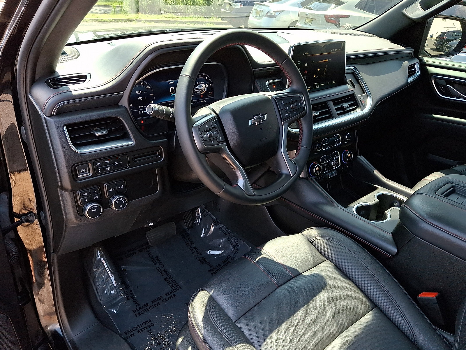 Used 2023 Chevrolet Suburban RST w/ Luxury Package AWD/4WD image 28