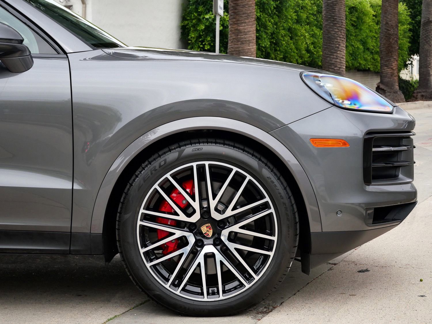 Used 2025 Porsche Cayenne S image 9