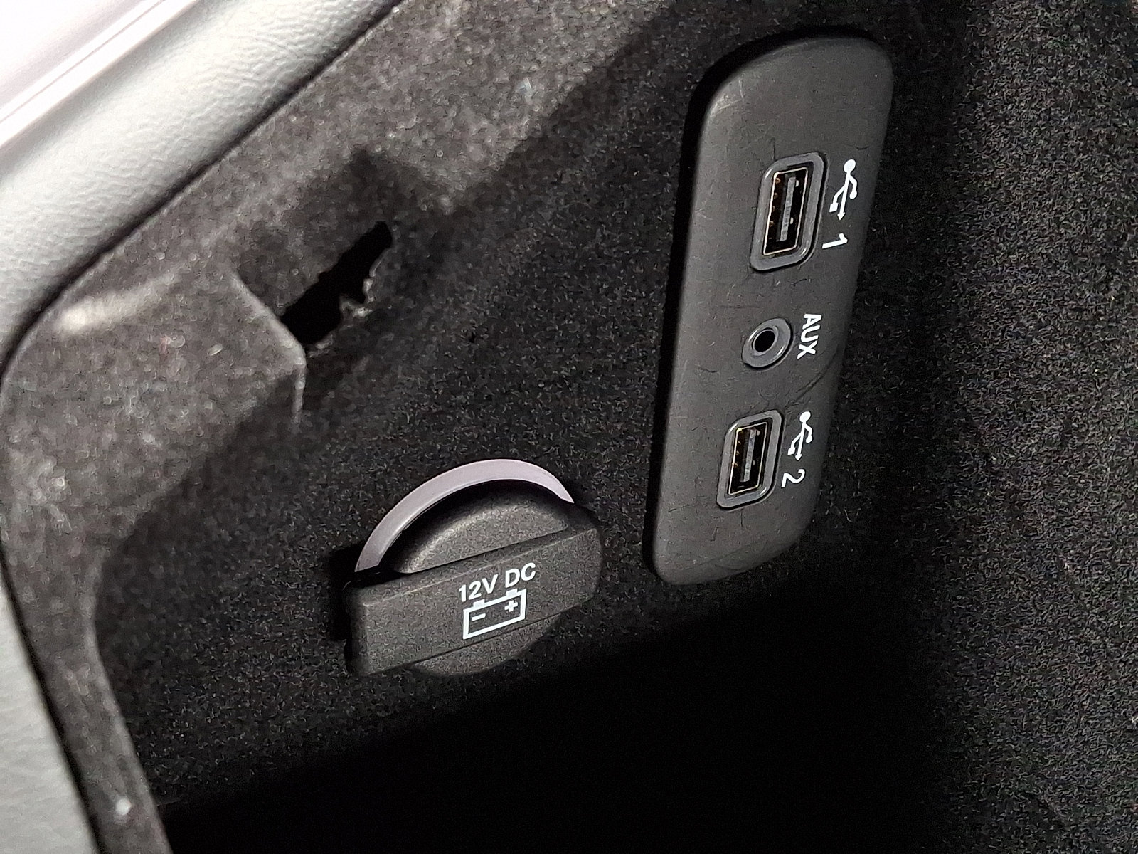 Used 2023 Dodge Challenger R/T w/ Blacktop Package image 24