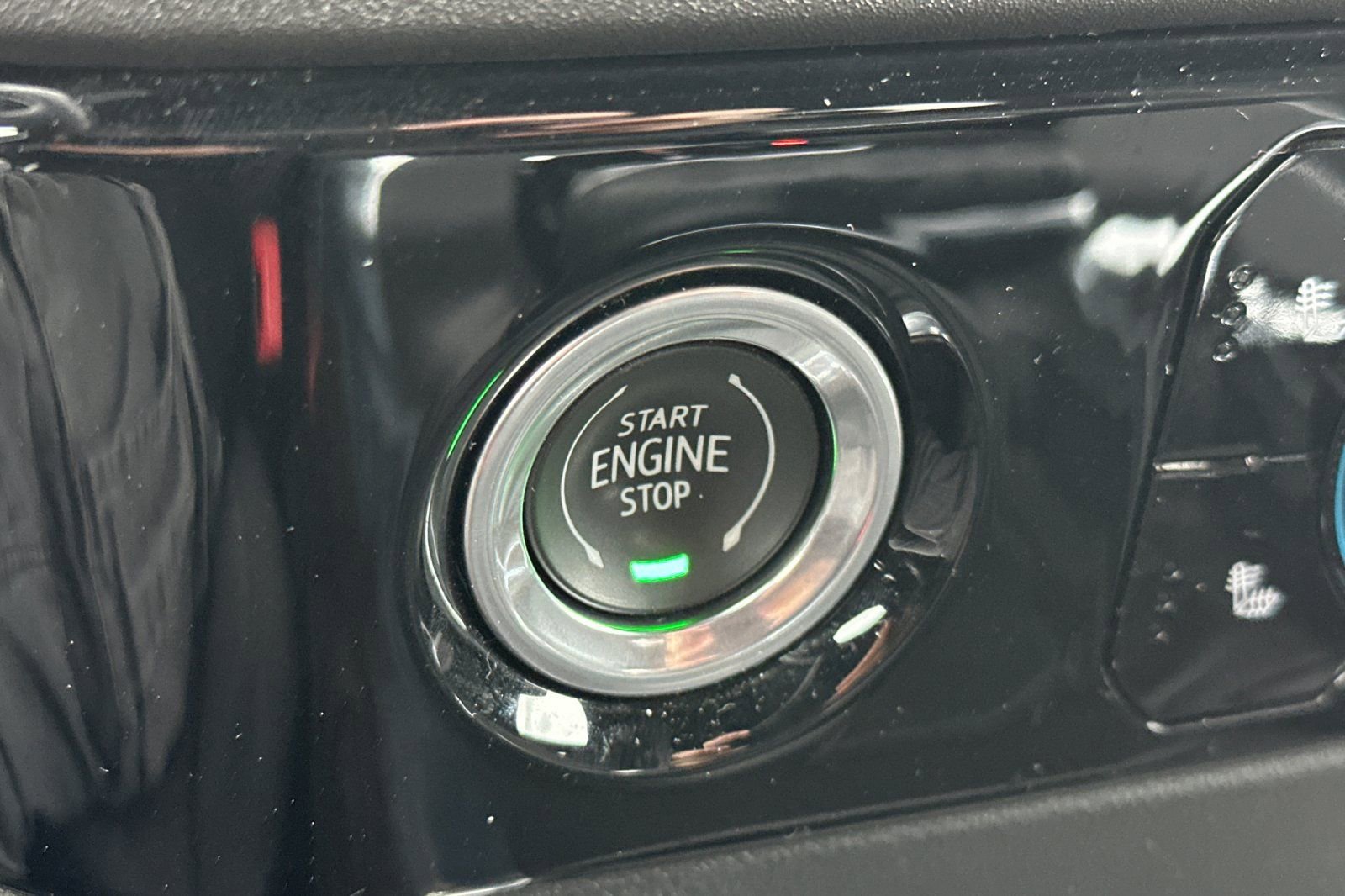Certified 2023 Chevrolet Silverado 1500 RST image 34