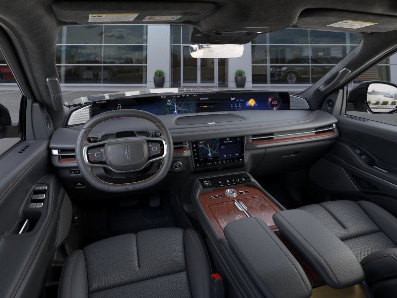New 2026 Lincoln Navigator L Black Label AWD/4WD image 9