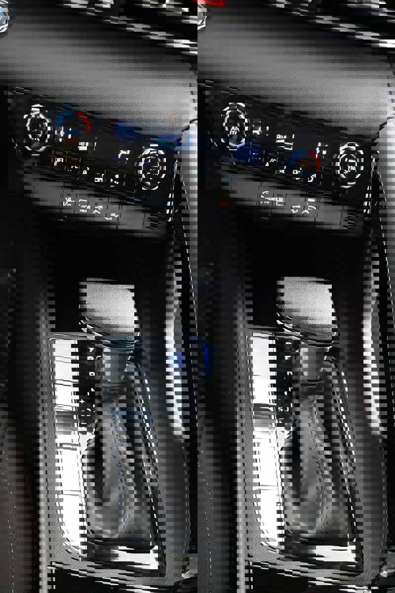 New 2026 Hyundai Elantra Blue w/ Cargo Package image 18