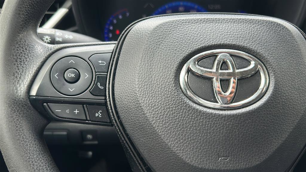 Used 2020 Toyota Corolla LE image 24