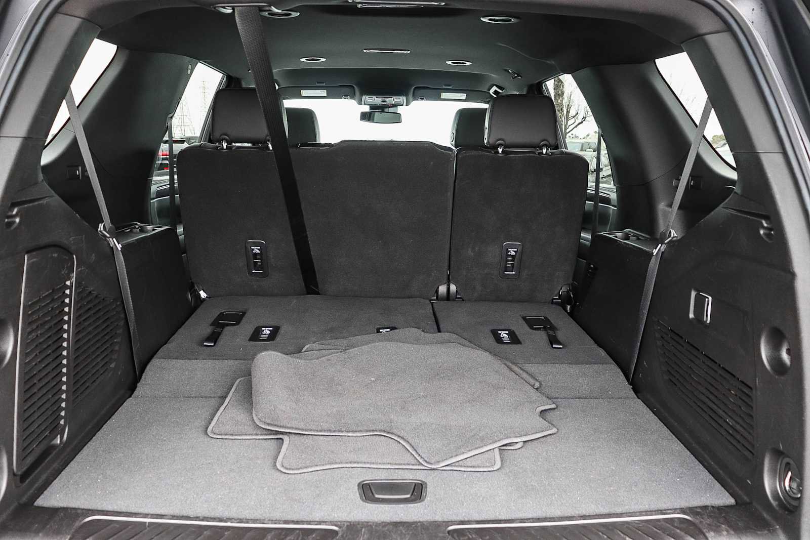 Used 2023 Chevrolet Tahoe LT image 18